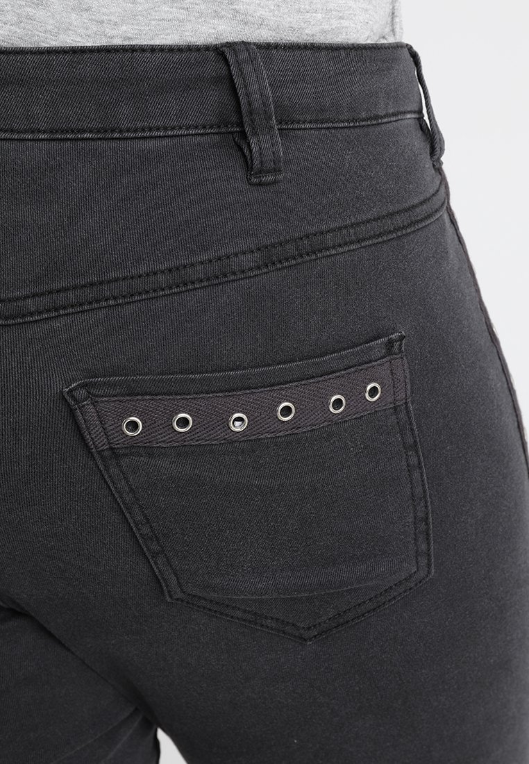 Zizzi Jeans Skinny Fit dark grey denim Zalando.no Bukser fra Pieszak: Nå opp til −40% | Stylight