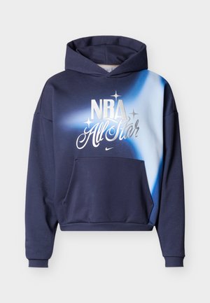 Μπλε σκούρο hoodie με μπλε και λευκό διαβαθμισμένο χρώμα, εμπρόσθια τσέπη-πορτοφόλι και ασημένια επιγραφή "NBA All Star" με αστέρια και το λογότυπο Nike swoosh.