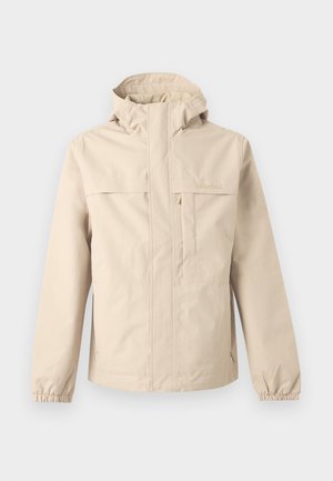 Μπεζ μπουφάν με κουκούλα, εμπρόσθιο φερμουάρ, καπάκι τσέπης στο στήθος, ελαστικά μανίκια και διακριτικό λογότυπο Timberland στο στήθος και στο μανίκι.