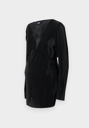 Čierny tehotenský top s dlhým rukávom v rebrovanom prevedení, s hlbokým výstrihom do V a so zberaným pásom pre pohodlné nosenie.