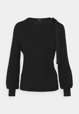 Černý pletený svetr s dlouhými rukávy, balónovými rukávy a zavazovacím detailem na levém rameni.