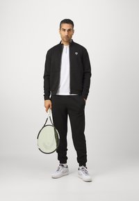 EA7 Emporio Armani TRAIN PREMIUSHIELD TRACK SUIT - Trenirka - black