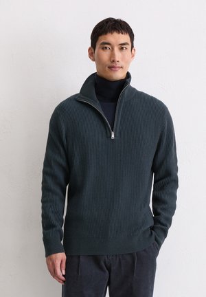 Donkergroen geribbeld pullover trui met een kwart-rits kraag, met een textuur gebreid ontwerp en aansluitende mouwen.