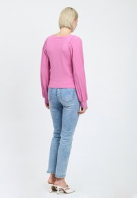 INFLUENCER CUT-OUTS SHOULDER - Strickpullover - pink