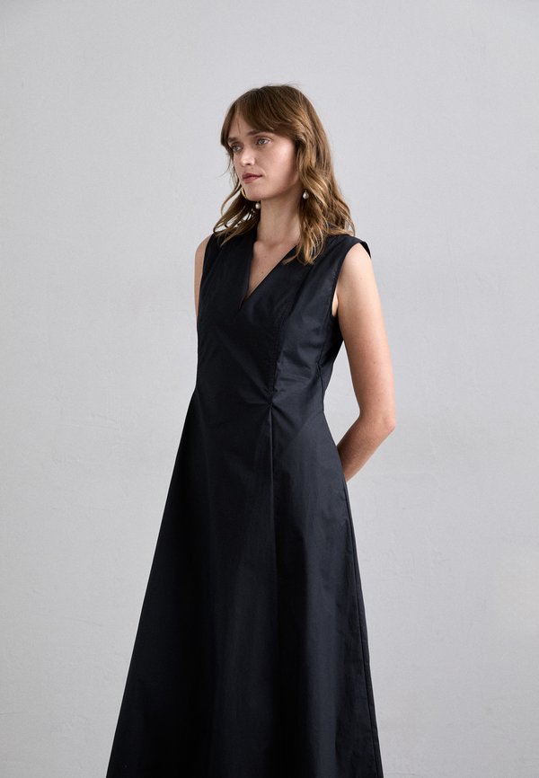 MARGRETHE - Maxi dress3