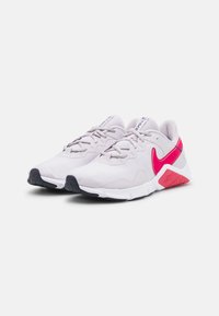 Nike Performance LEGEND ESSENTIAL  - Sapatilha de treino - venice/rush pink/white/blackened blue/mystic hibiscus