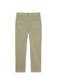Pantalones de algodón color caqui con corte recto, que presentan dos bolsillos traseros y una pequeña etiqueta de la marca en la cintura. Textura suave en toda su superficie.