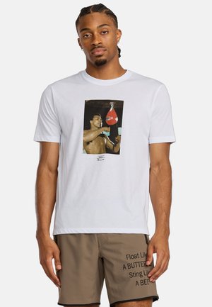 STING LIKE A BEE - SHORT SLEEVE  - T-shirt imprimé - wht