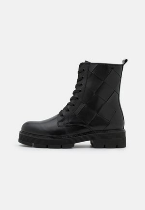 Plateaustiefelette - black