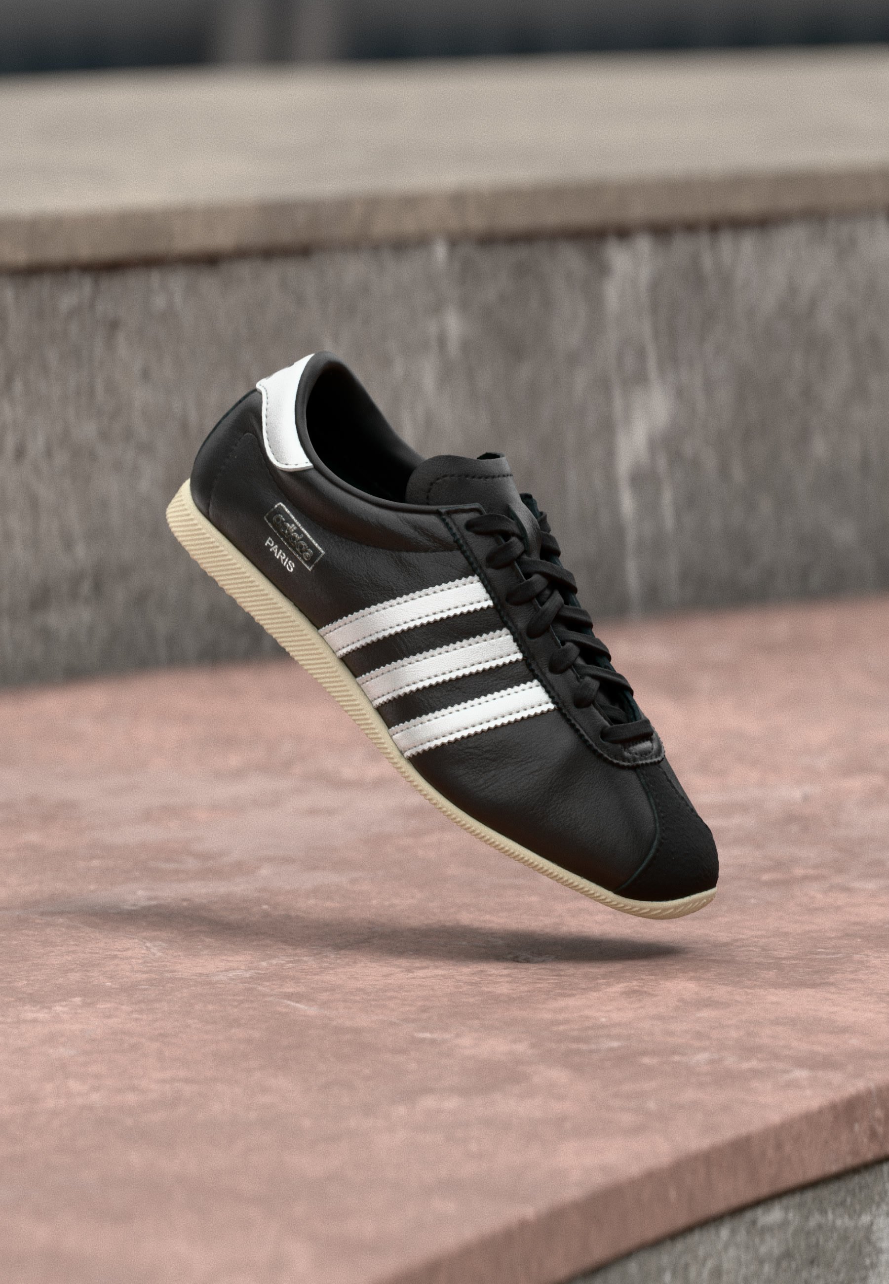 adidas Originals PARIS - Tenisky - core black/silver-coloured metallic/cream white