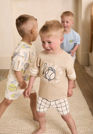 Next, REGULAR FIT - SHORT PYJAMAS 3 PACK SET - Pyjama - blue green grey tennis club