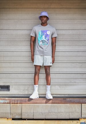 CREW - T-shirt con stampa - carbon heather/white