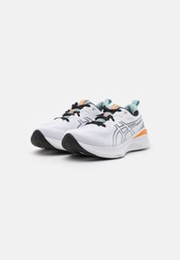ASICS GEL-CUMULUS 25 - Scarpe da corsa su strada - white/black