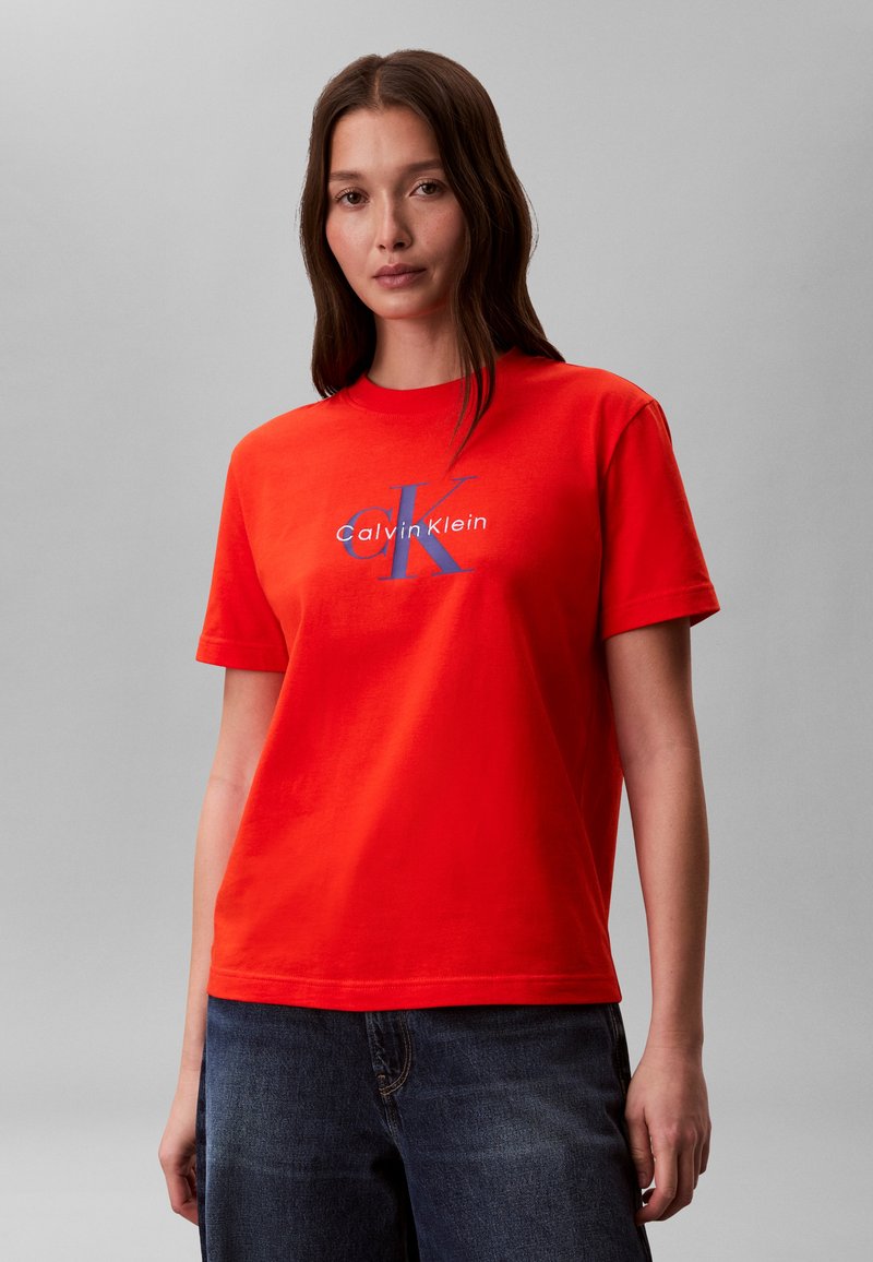 Calvin Klein Jeans HERO CLASSIC MONOLOGO - Triko s potiskem - orange