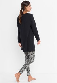 bonprix Pigiama - schwarz