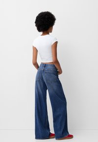 Bershka WIDE-LEG - Wide leg - dark blue