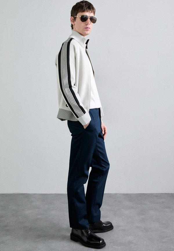 LOIS PANT - Trousers2