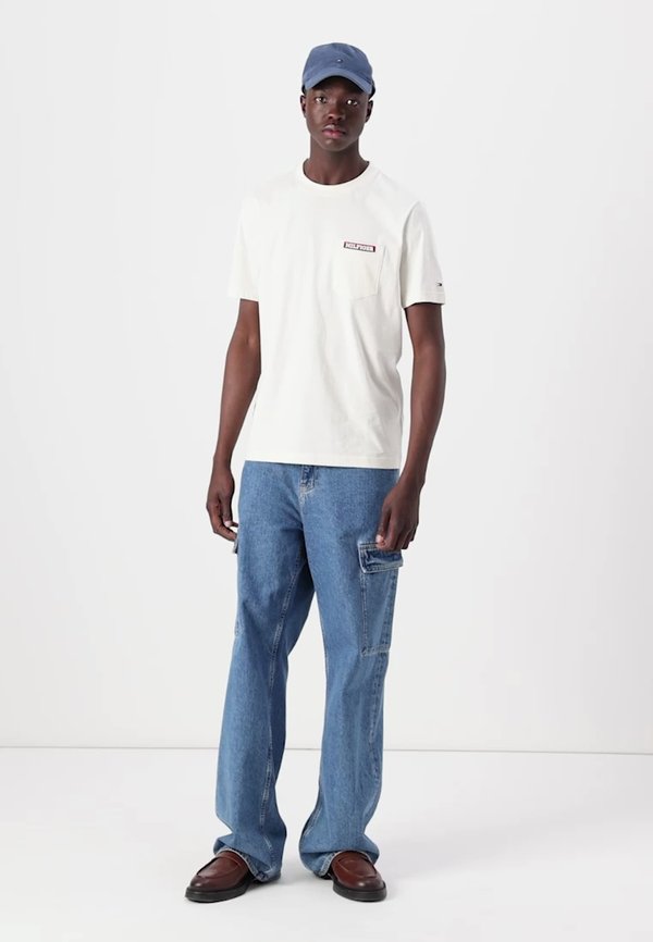 AMERICANA MONOTYPE POCKET TEE - Basic T-shirt - ivory petal4