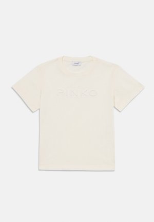 Krém színű pamut póló, rövid ujjakkal, kerek nyakkal és a mellkasán reliefszerű "PINKO" logóval. Sima tapintású, laza fazon.