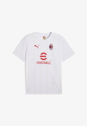 Maillot de football à manches courtes blanc avec des accents rouges, comportant des rayures verticales et des logos. Fabriqué en matériau respirant avec un col rond.