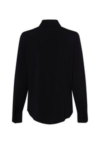 Zwarte lange mouwen shirt met kraag, met knoopmanchetten, van achteren getoond op een witte achtergrond.