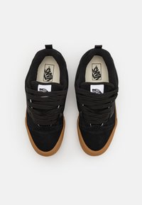 Vans KNU SKOOL UNISEX - Gördeszkacipők - black
