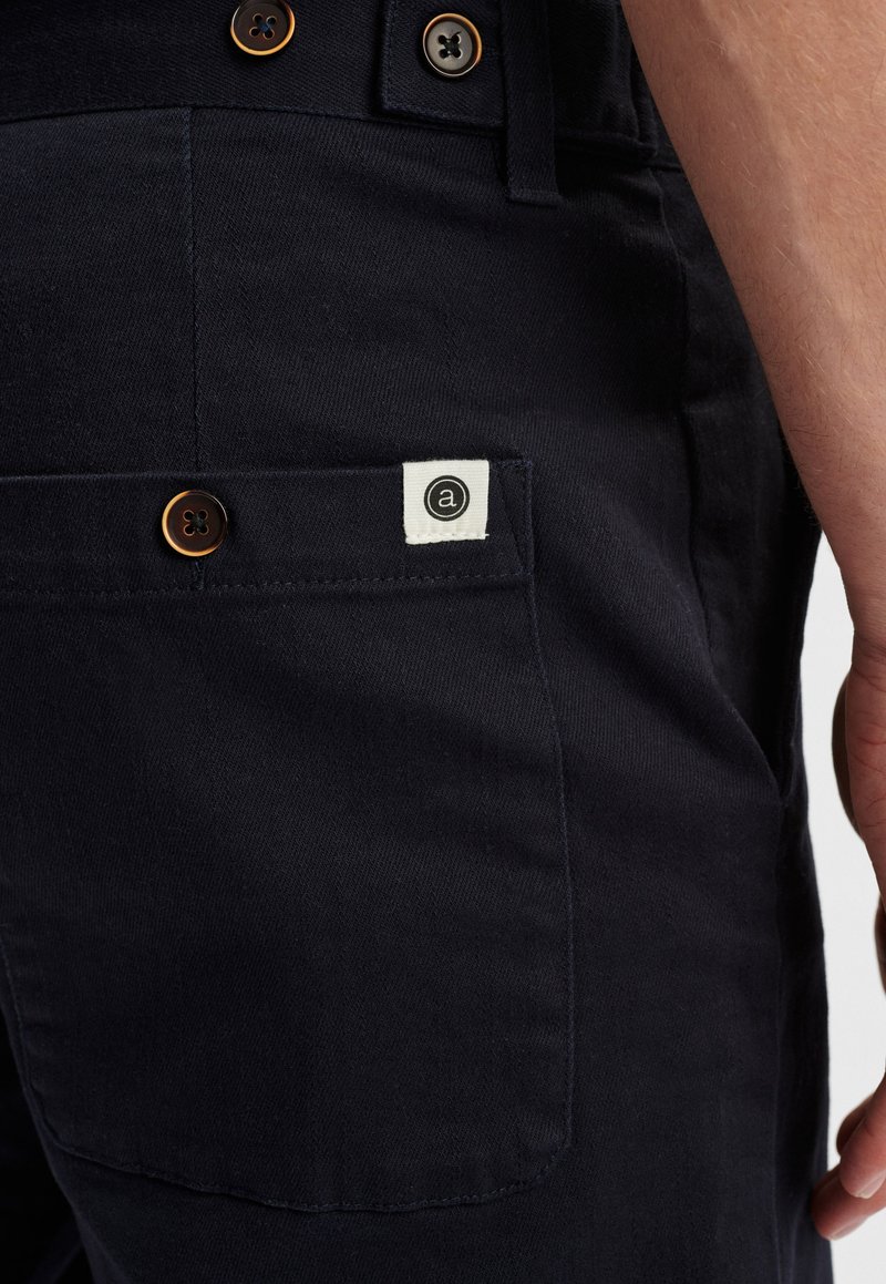 Herren Chino Shorts | Anerkjendt JOHN ORGANIC Shorts sky captain/dunkelblau - EG65259 Herren Chino Shorts | Anerkjendt JOHN ORGANIC Shorts sky captain/dunkelblau - EG65259