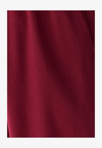 Unausgewählt, burgundy