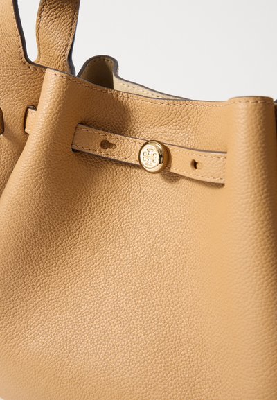 Tory Burch ROMY PEBBLED SATCHEL - Rokassoma - tiramisu