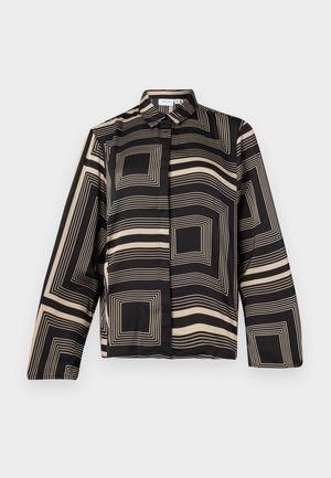 Chemise noire et beige avec un motif géométrique, dotée de manches longues, d'un col et d'une coupe ample en tissu lisse et brillant.