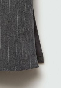 Mango Blusa - grey