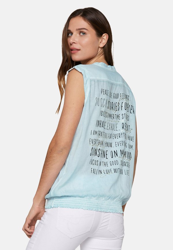 ÄRMELLOSE MIT GESMOKTEM SAUM UND RÜCKENPRINT - Bluse - fresh breeze