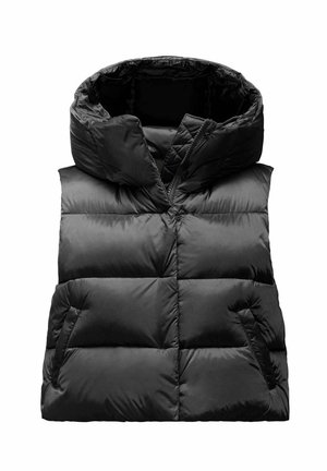 Gilet imbottito nero senza maniche con collo alto e tasche frontali su sfondo bianco.