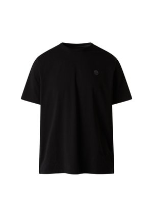 T-shirt nera a maniche corte con girocollo e piccolo logo circolare sul petto a sinistra, mostrata su uno sfondo bianco semplice.