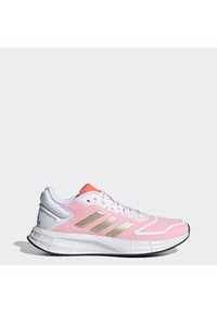 Scarpa atletica leggera con tomaia in rete di colore rosa e bianco, caratterizzata da strisce dorate, colletto imbottito e suola in gomma nera per una migliore aderenza.