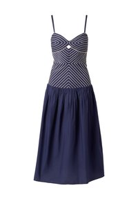 Marineblaues Midikleid mit weißen geometrischen Linien am taillierten Oberteil, dünnen Trägern, Ausschnitt unter der Büste und drapiertem Rock.