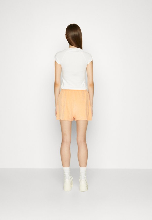 Shorts - apricot3