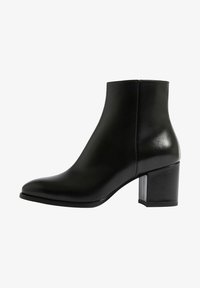 Wybrany, black