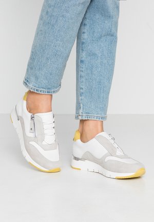 Caprice Trainers - white/grey