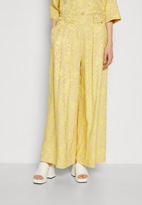 Mos Mosh MELO PANT - Bukse - goldfinch