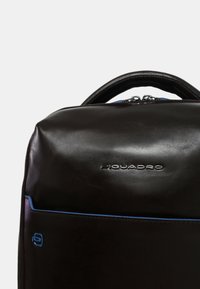 Piquadro Mochila - dark brown