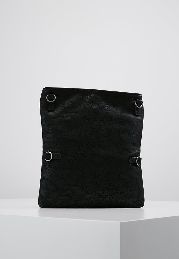 Fritzi aus Preußen RONJA SMALL Skulderveske saddle black Fritzi aus Preußen BILLA Skulderveske black Zalando.no