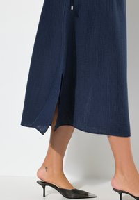 Ulla Popken DRAWSTRING V-NECK DRESS - Jurk - universe