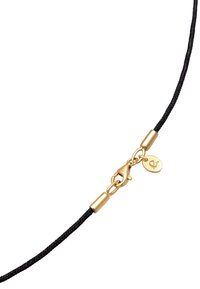 Sort flettrække med en lobster clasp i guldfarve og en cirkulær charm fastgjort, der har et enkelt design med en glat overflade.