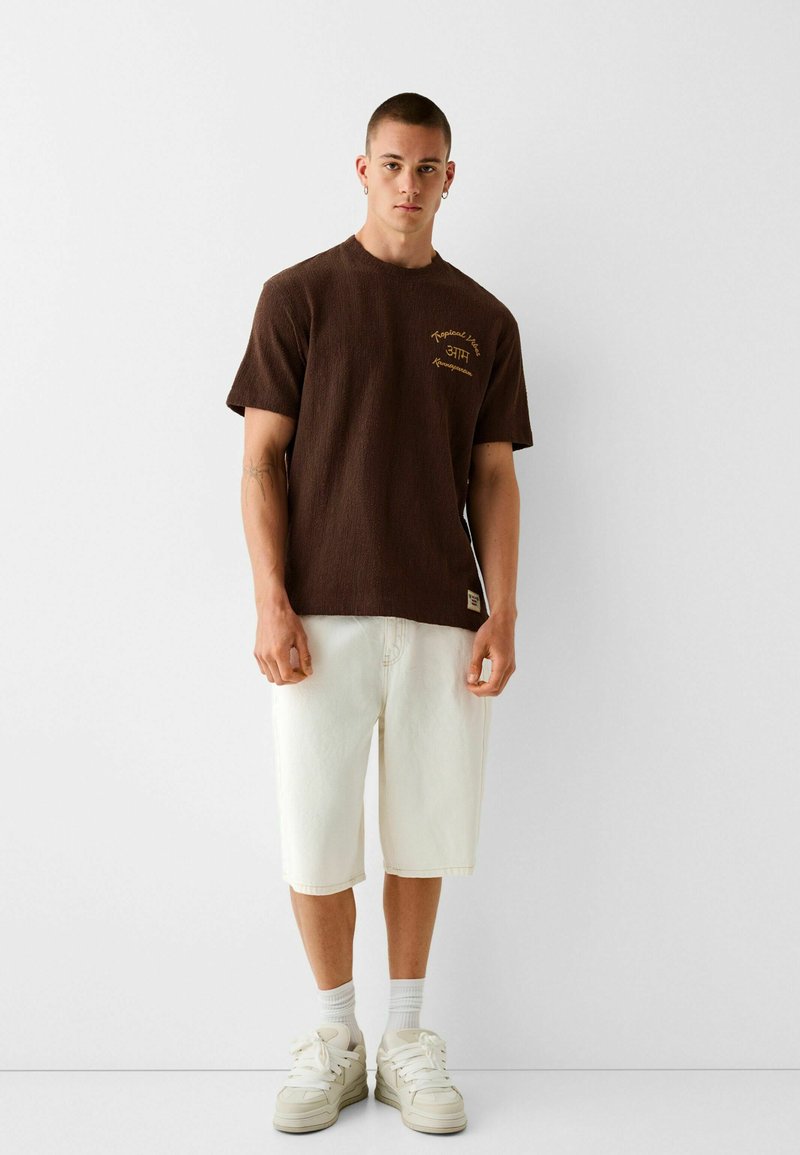 Bershka T-shirt print bruin Bershka T-shirt print bruin