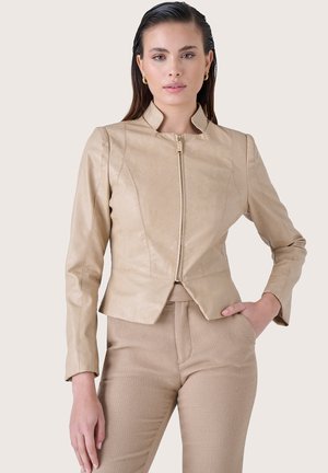 Camomilla Italia GOD - Kunstlederjacke - brown