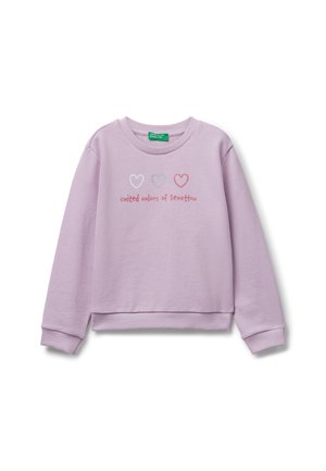 Sweat-shirt lilas à manches longues avec des poignets et un ourlet côtelés, arborant trois cœurs scintillants et le texte "united colors of Benetton" sur la poitrine.