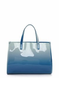 Borsa tote con gradiente blu e finitura lucida, dotata di due manici robusti e forma rettangolare. Texture liscia senza dettagli hardware visibili.
