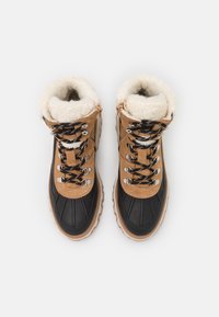 Tamaris Snowboot/Winterstiefel - black/camel
