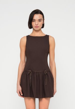 HOLIDAY DRESS - Dienas kleita - brown